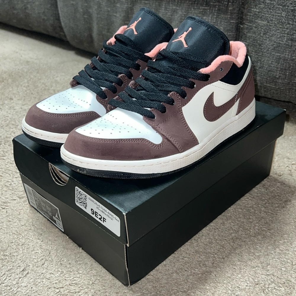 Jordan 1 Low Mocha - Used - Original Box
